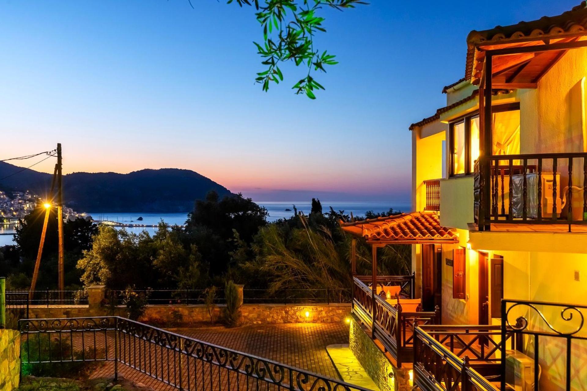 Naiades Superior Apartments In Skopelos With Sea View Close To The Town Dış mekan fotoğraf